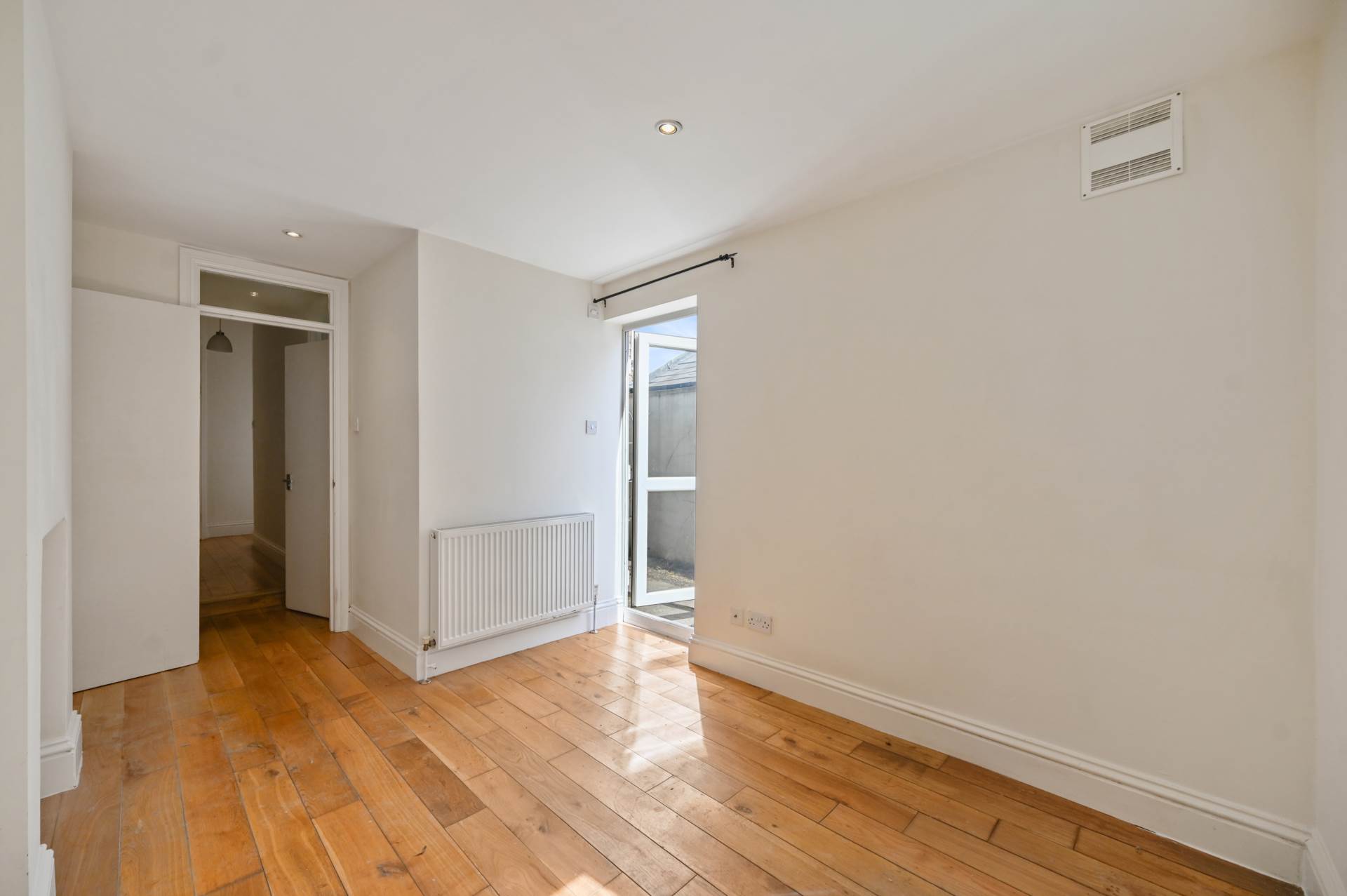 Bishops Road, London, SW6 7AA, Image 4