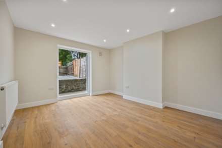 Coningham Road, Shepherds Bush, W12 8BU, Image 3