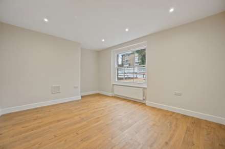 Coningham Road, Shepherds Bush, W12 8BU, Image 7