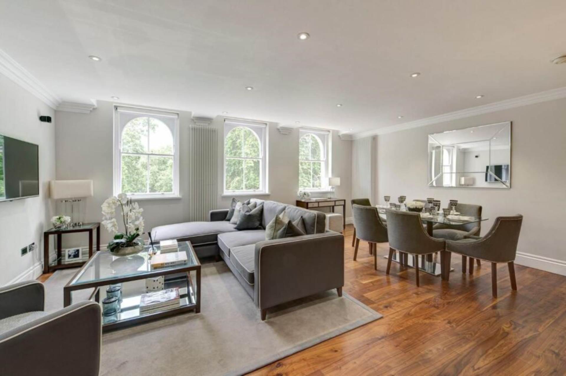 Kensington Gardens Square, Hyde Park, W2 4BB, Image 1