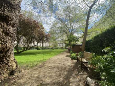 Kensington Gardens Square, Hyde Park, W2 4BB, Image 9