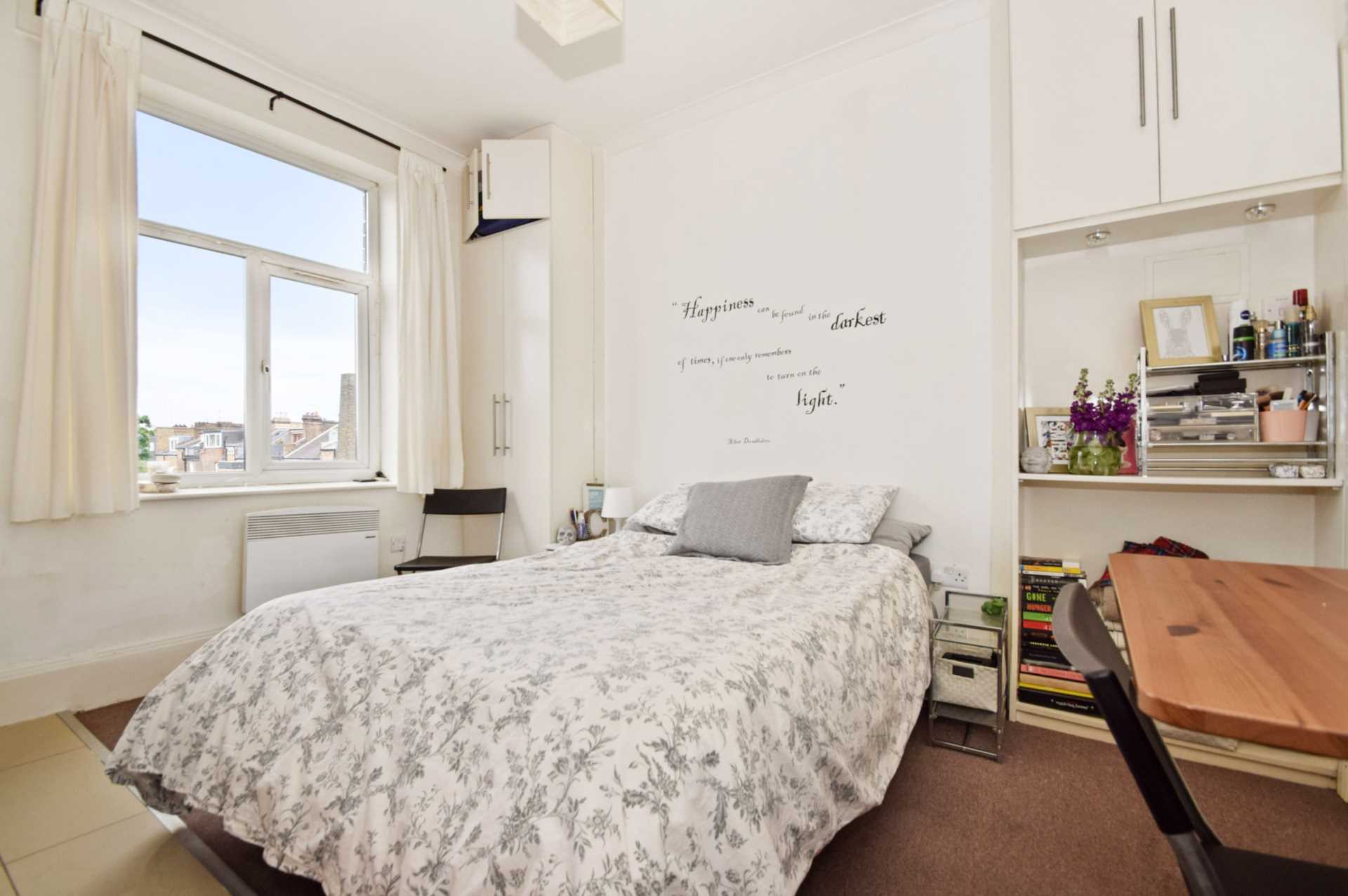 Uxbridge Road, Shepherds Bush, London W12 0NR, Image 2