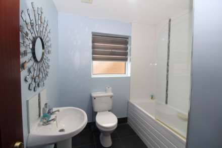 7 Viceroys Wood, Image 13