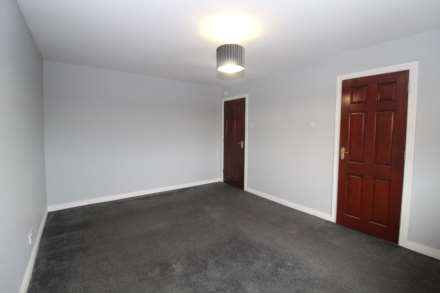 7 Viceroys Wood, Image 8