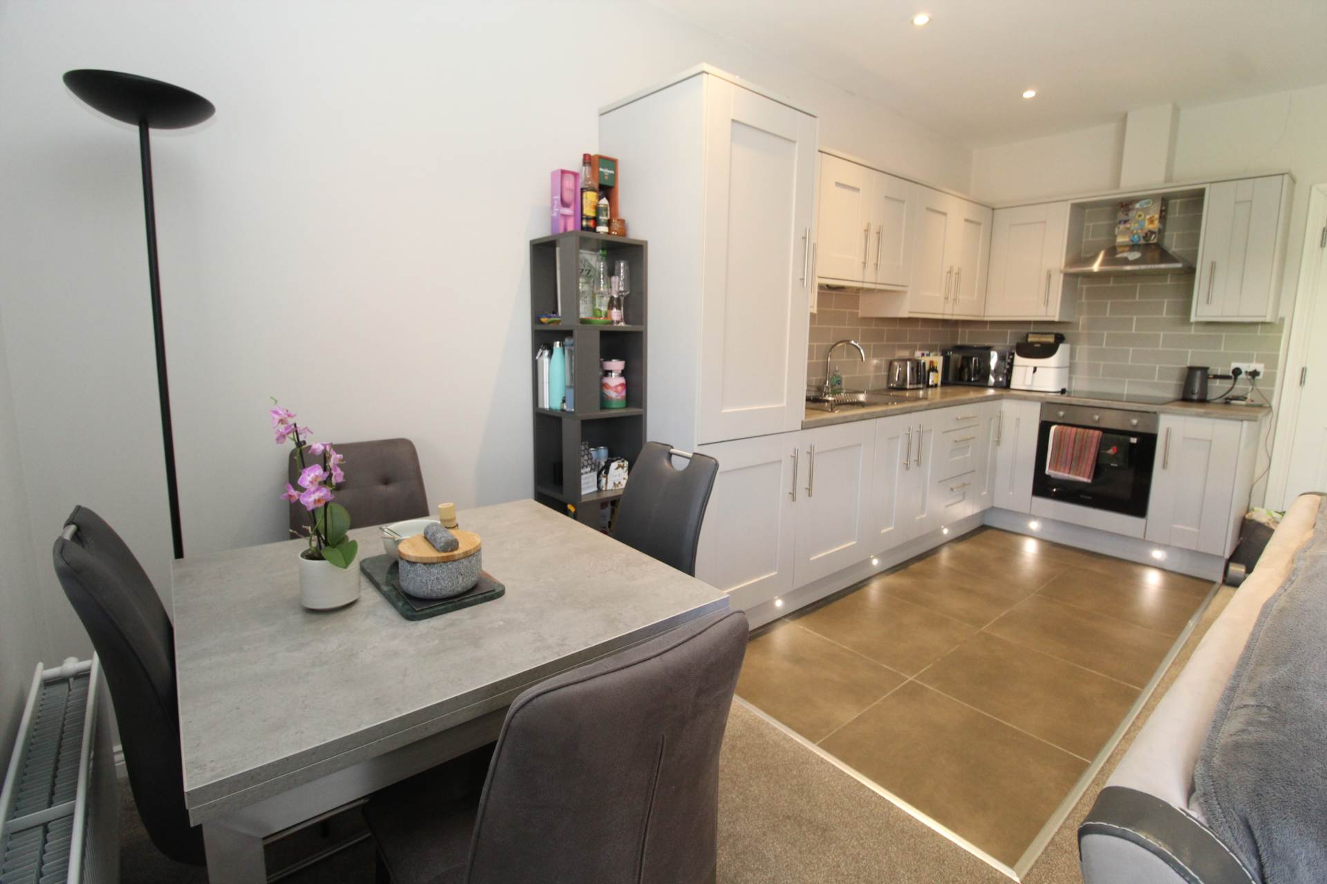 Apt 3 6 Loughan Hall, Dundonald, Image 9