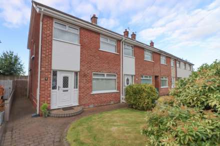 31 Canberra Park, Dundonald, Image 1