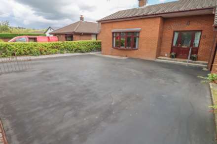 10 Carrowreagh Park, Dundonald, Image 2