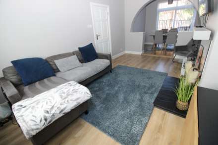 30 Castlemore Avenue, Castlereagh, Image 3