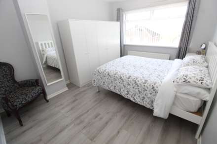 30 Castlemore Avenue, Castlereagh, Image 9