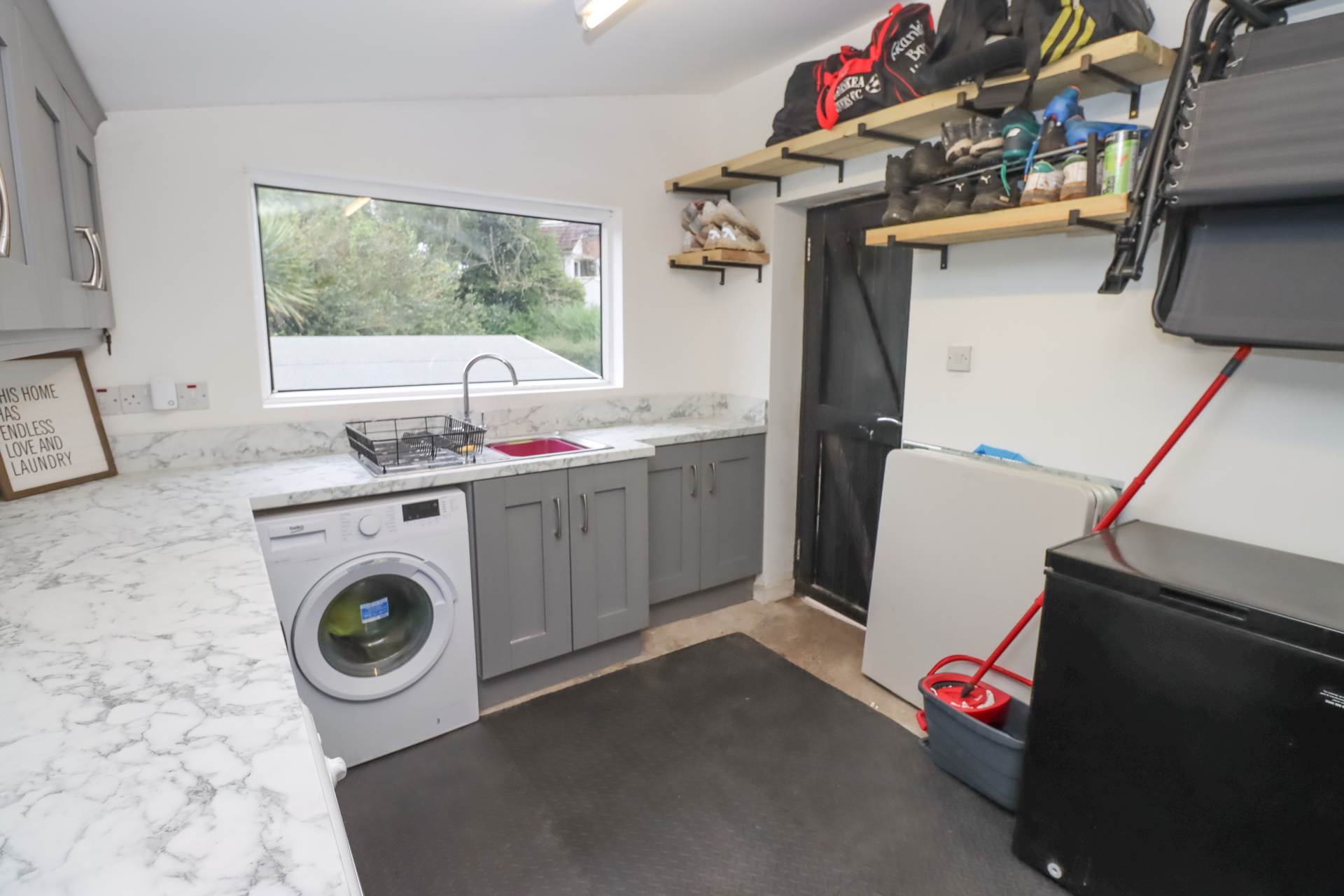 77 Church Road, Dundonald, Image 28