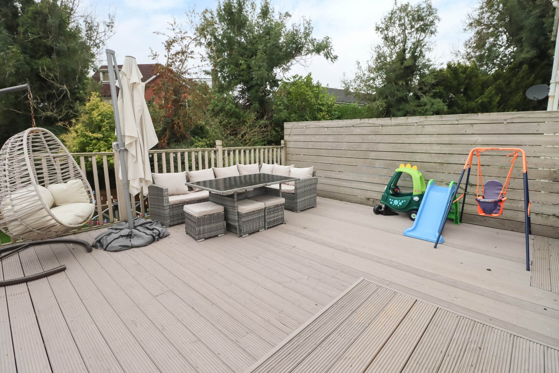 77 Church Road, Dundonald, Image 29