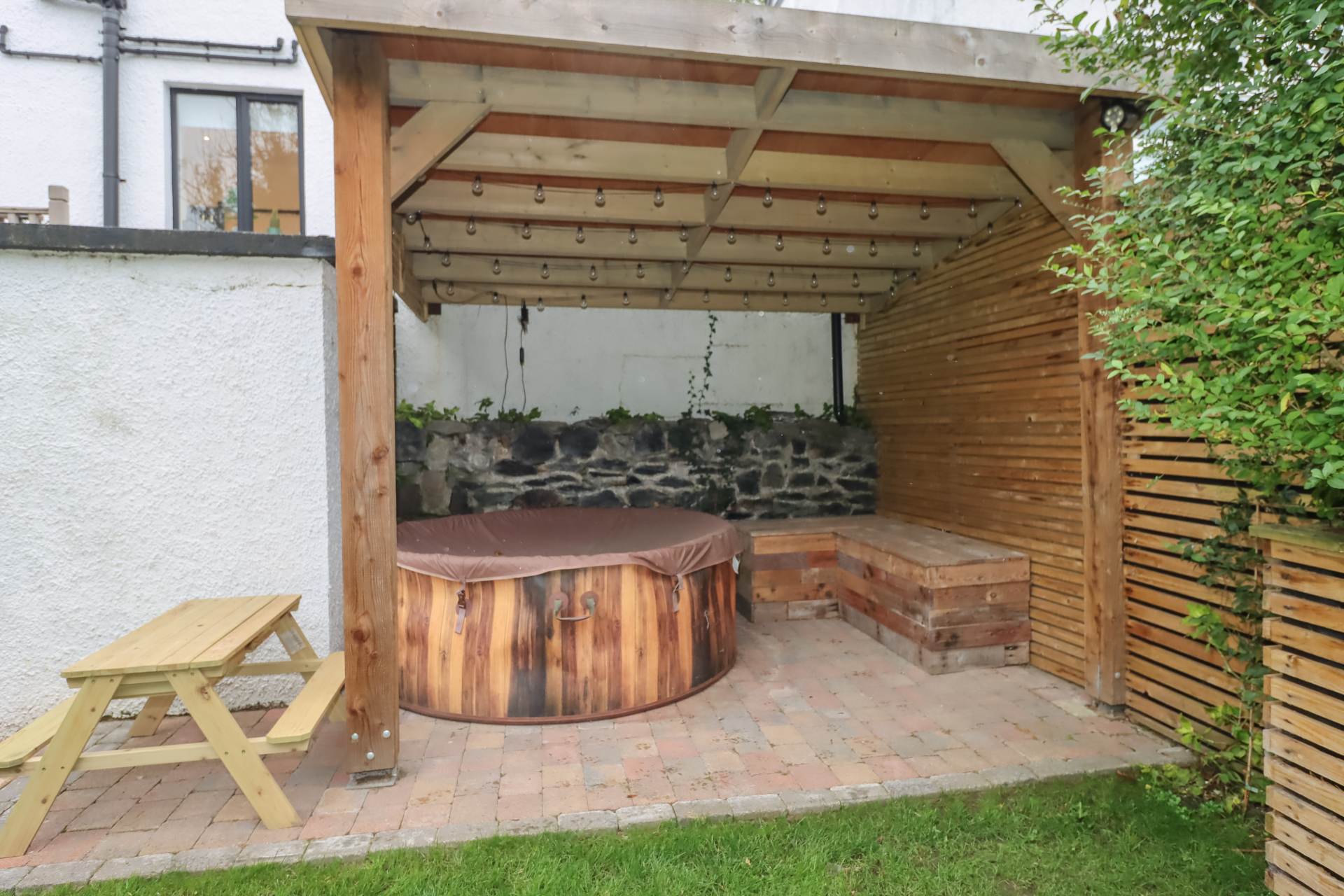 77 Church Road, Dundonald, Image 33