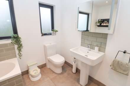 77 Church Road, Dundonald, Image 22