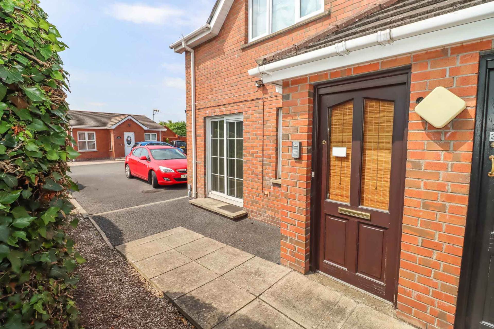 2 Dunlady Court, Belfast, Image 3