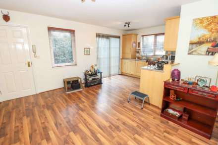 2 Dunlady Court, Belfast, Image 4