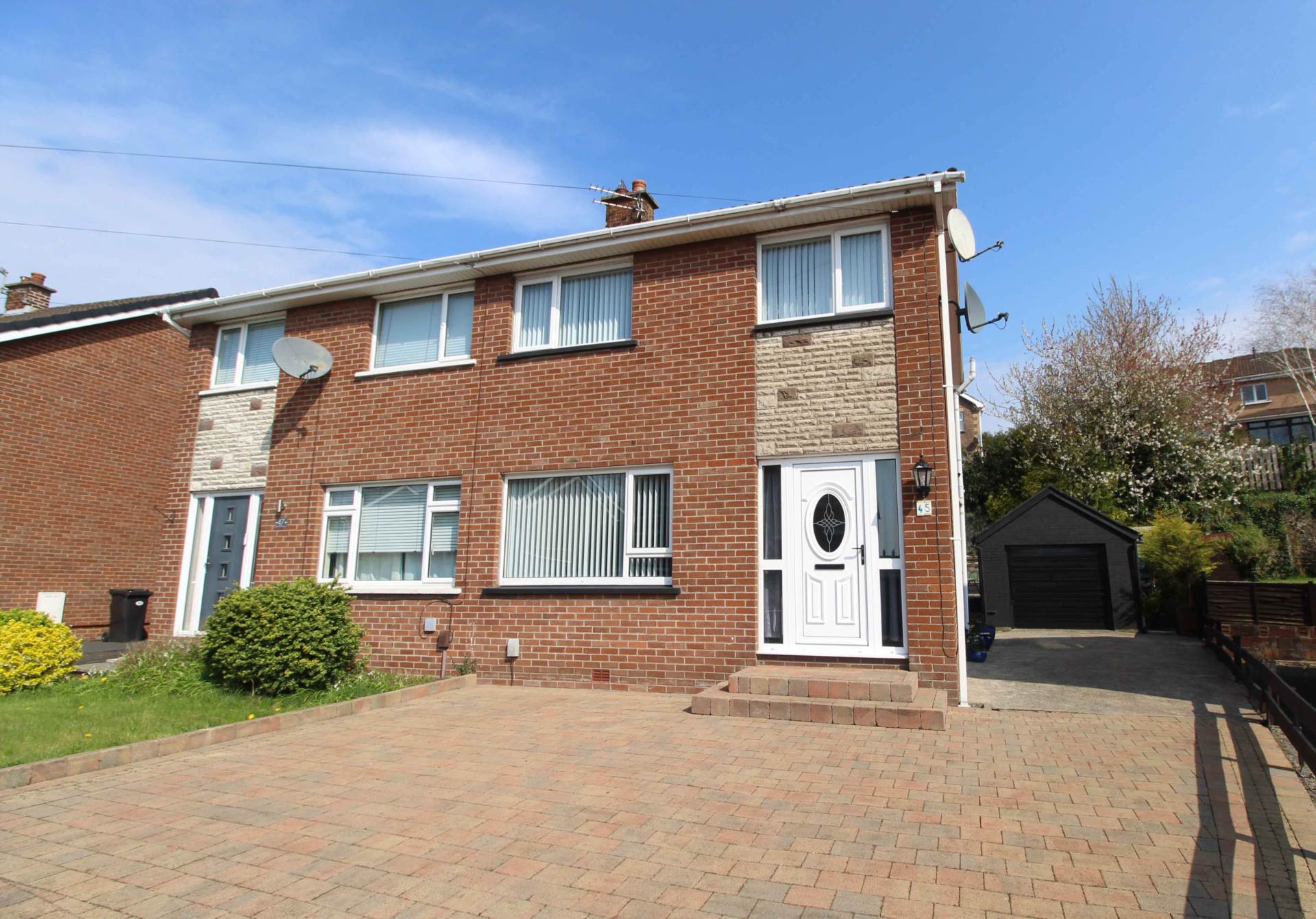 45 Dunleady Park, Dundonald, Image 1