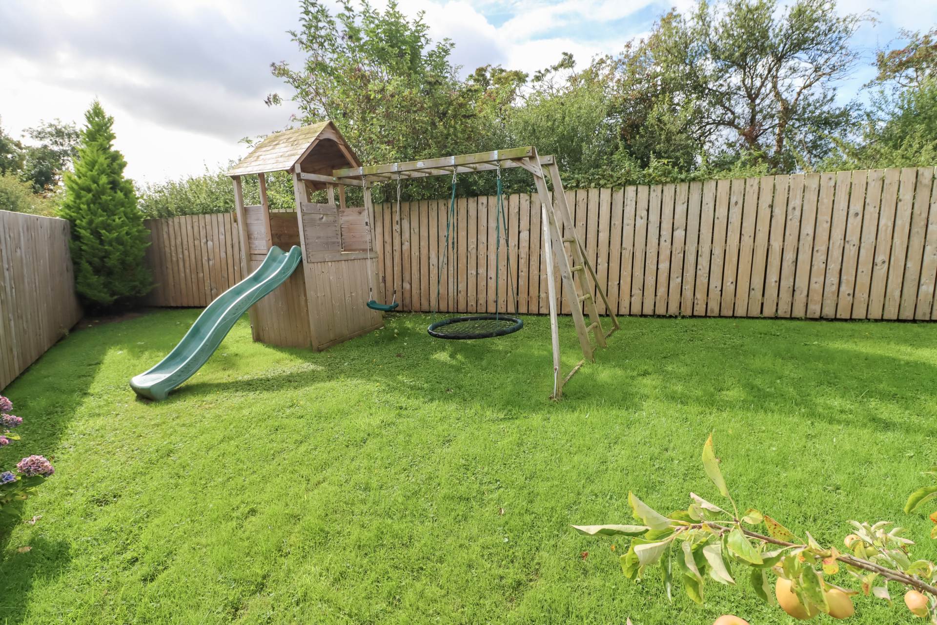 4 Greengraves Meadow, Dundonald, Image 33