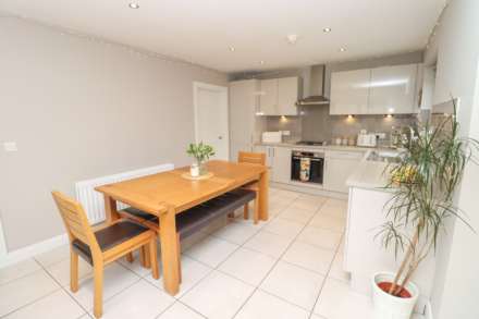 4 Greengraves Meadow, Dundonald, Image 8