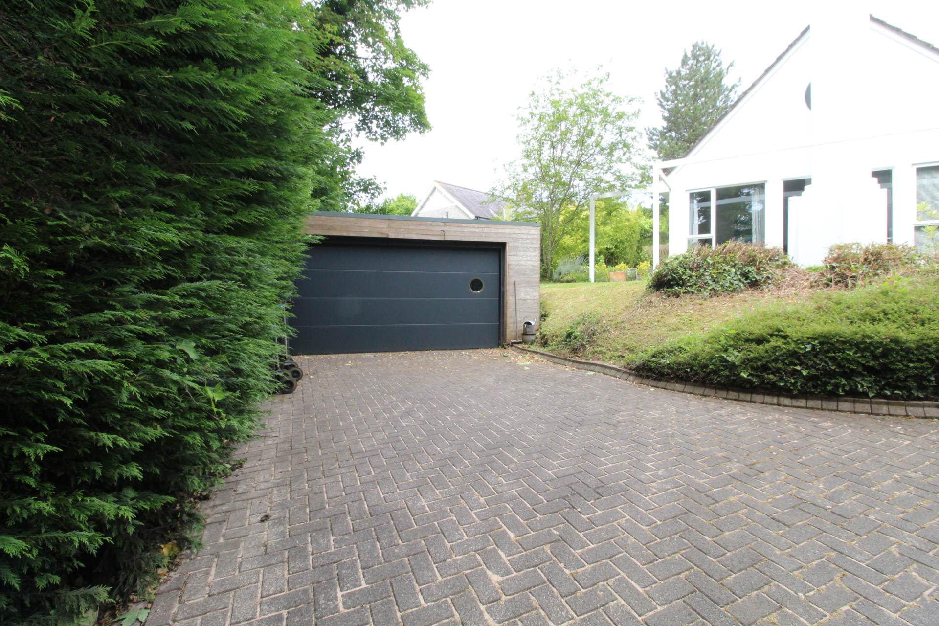 2 Millars Lane, Dundonald, Image 4