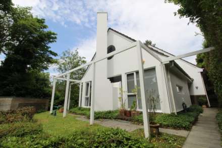 2 Millars Lane, Dundonald, Image 1