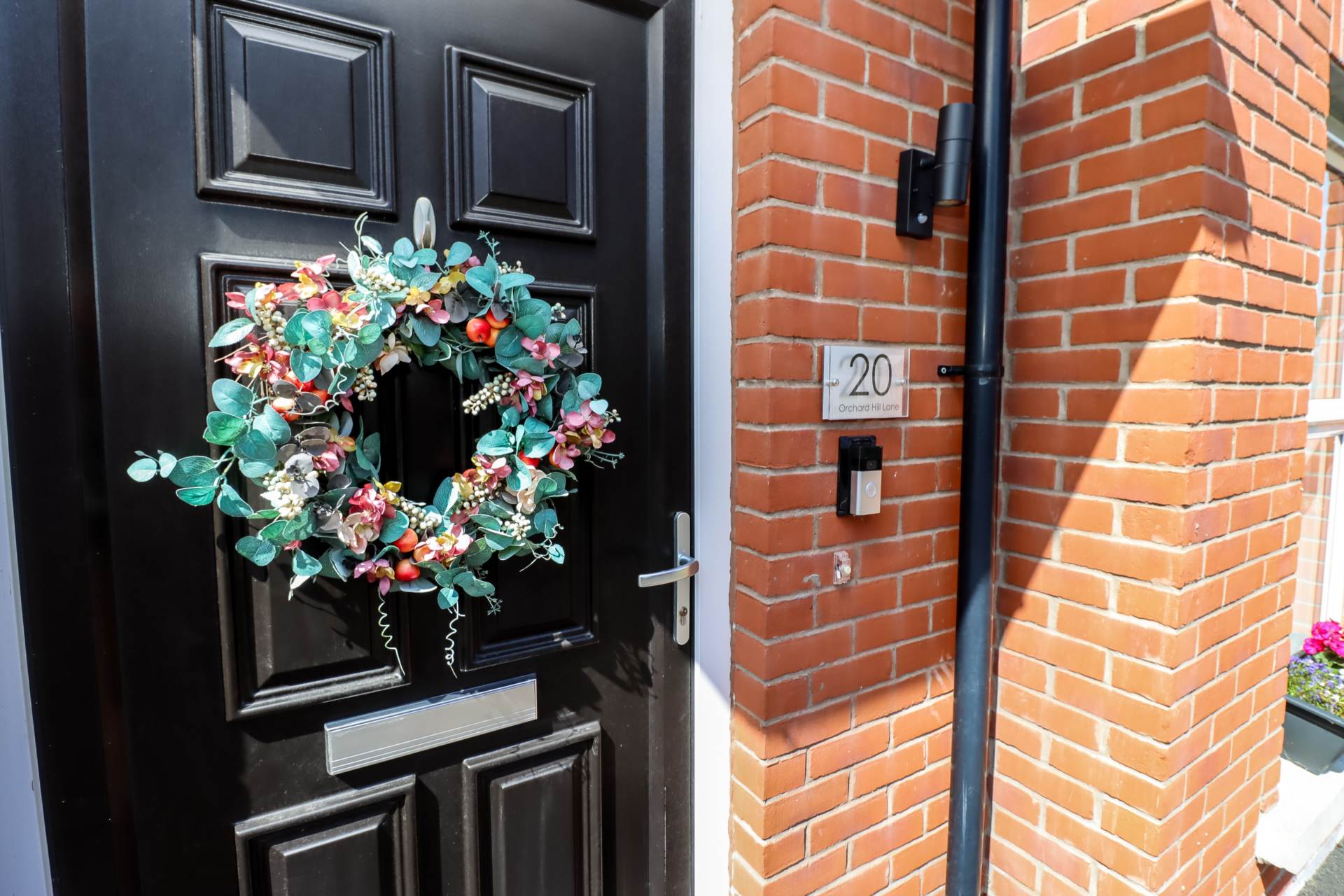 20 Orchard Hill Lane, Dundonald, Image 2