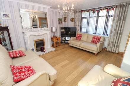 Dunoon Park, Dundonald, Image 6