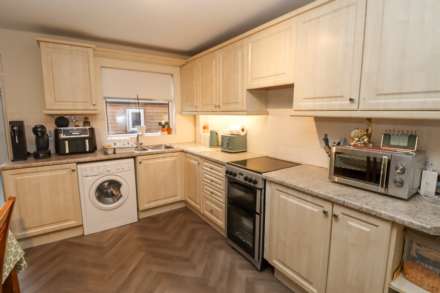 Melfort Drive, Castlereagh, Image 7