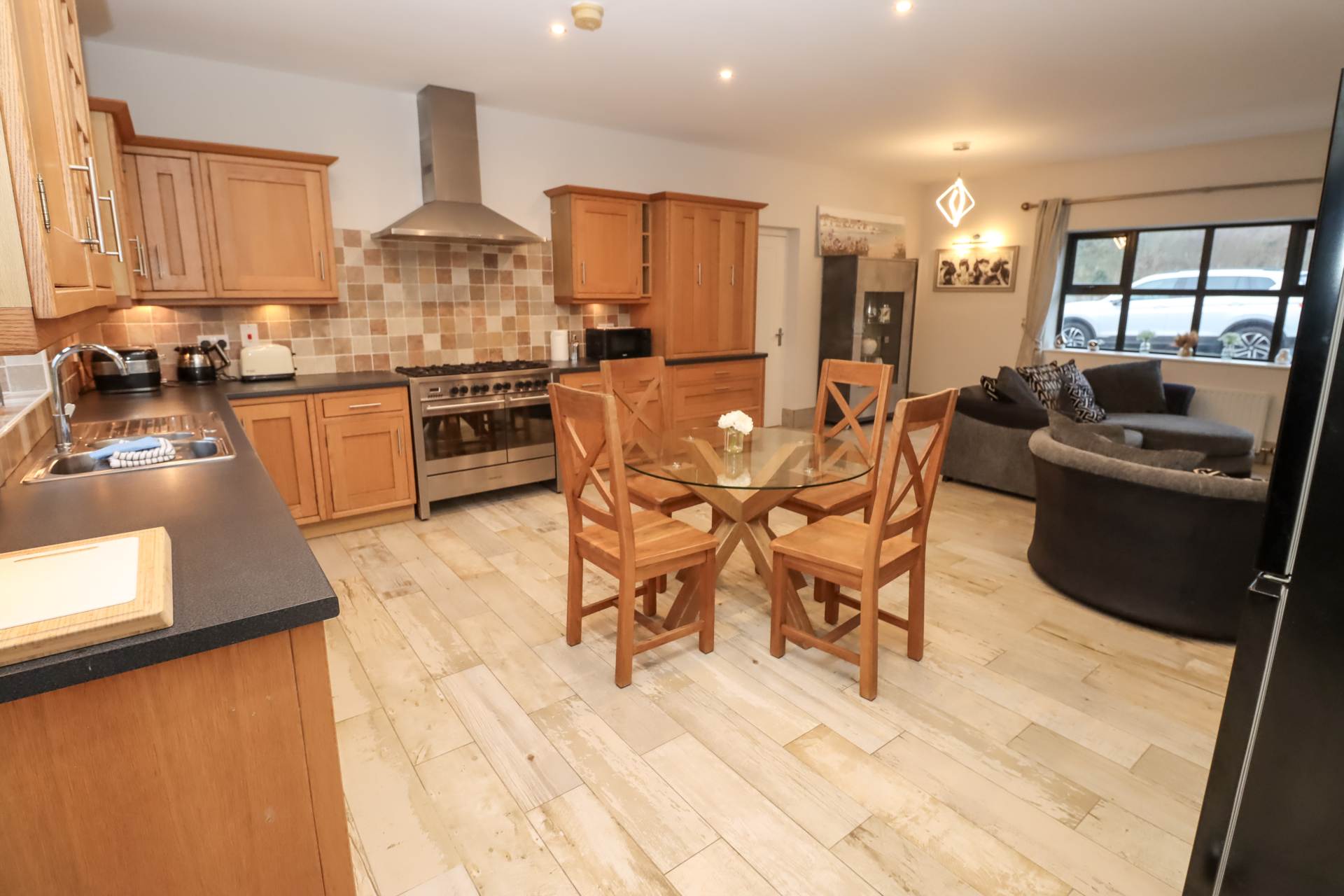 Belfast Road, Dundonald, Image 10