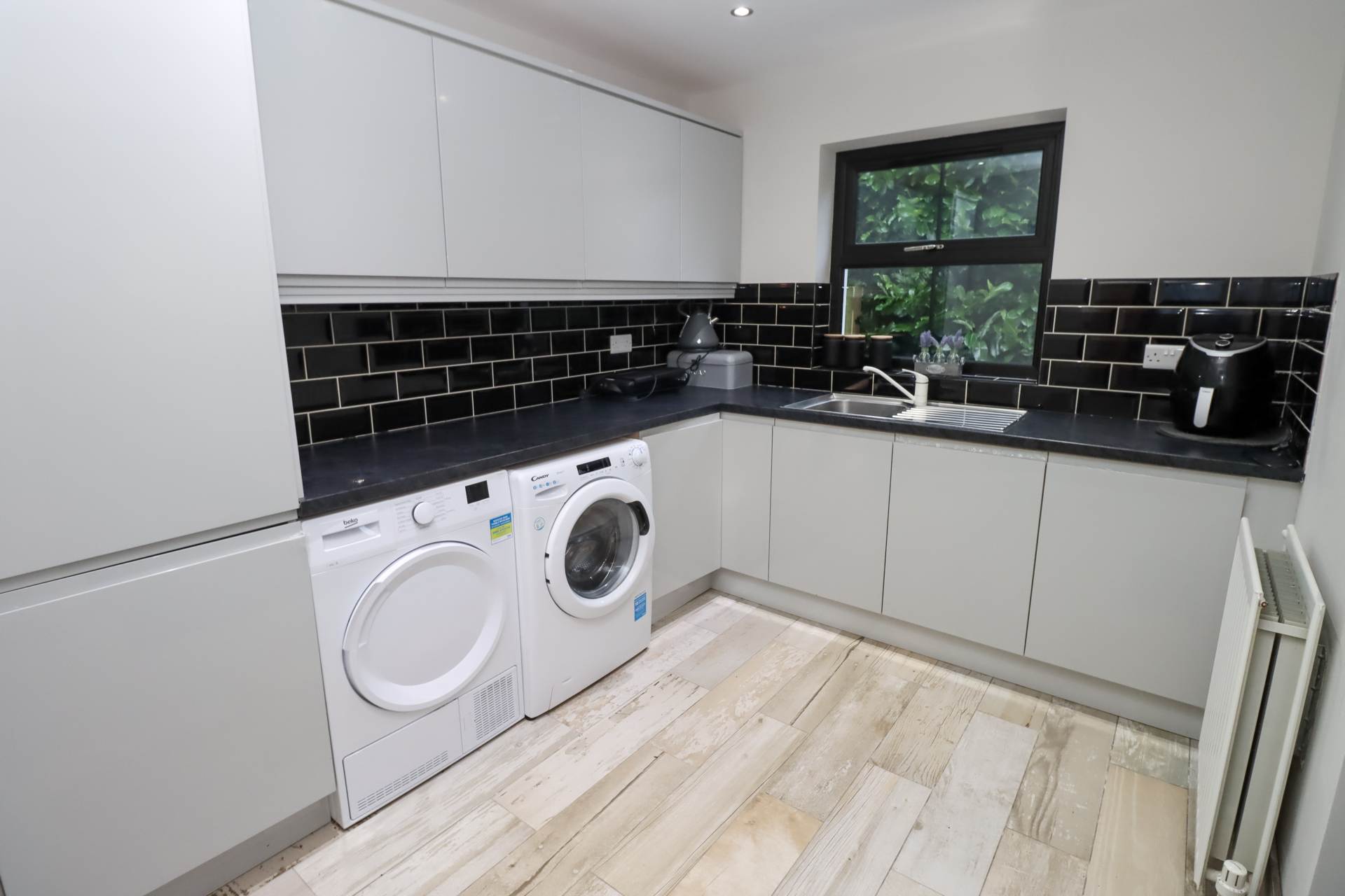 Belfast Road, Dundonald, Image 4