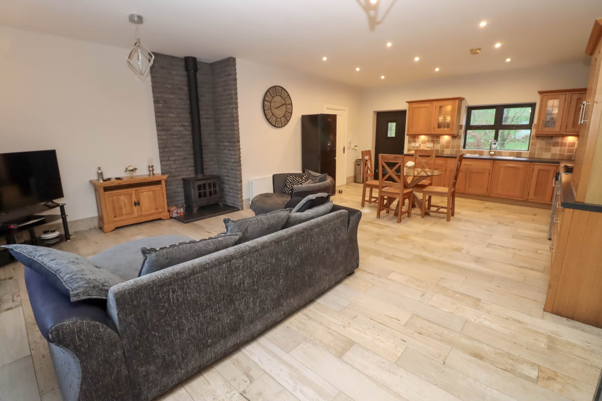 Belfast Road, Dundonald, Image 7