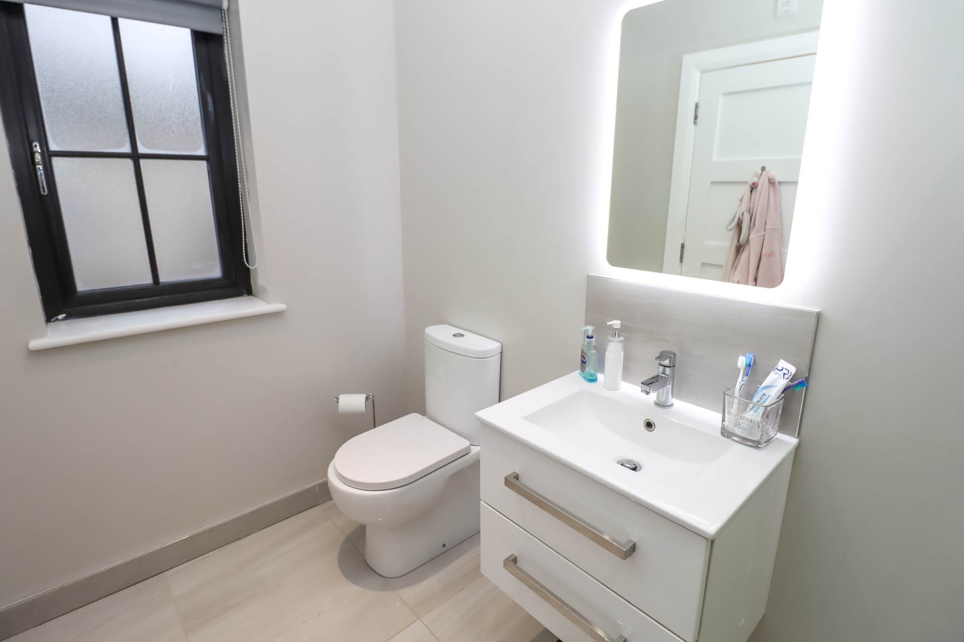 8 Mill Manor, Comber, Image 23