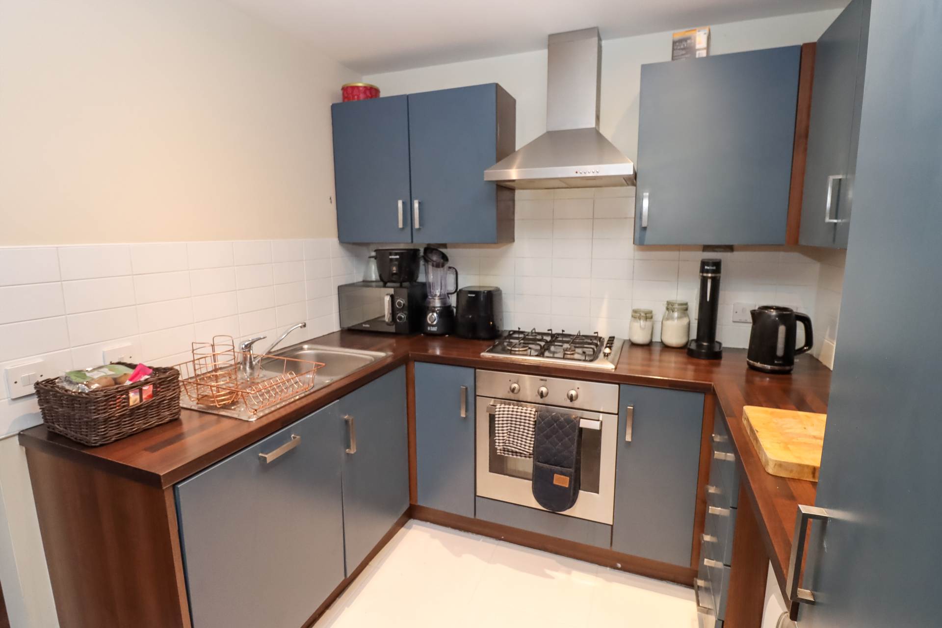 Apt 8 Luna Building, Dunmurry, Image 7