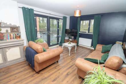 Apt 8 Luna Building, Dunmurry, Image 3