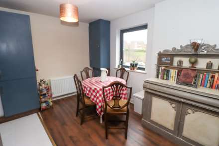 Apt 8 Luna Building, Dunmurry, Image 5