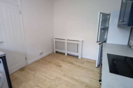 11 Claggan Gardens, Belfast, Image 10