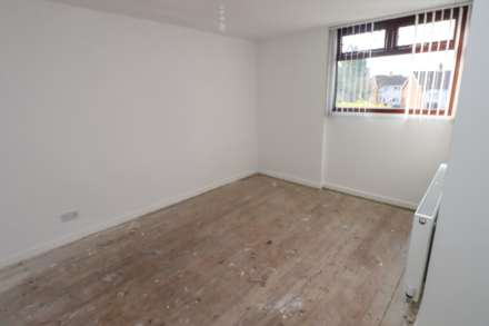 11 Claggan Gardens, Belfast, Image 13