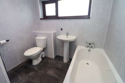 11 Claggan Gardens, Belfast, Image 17