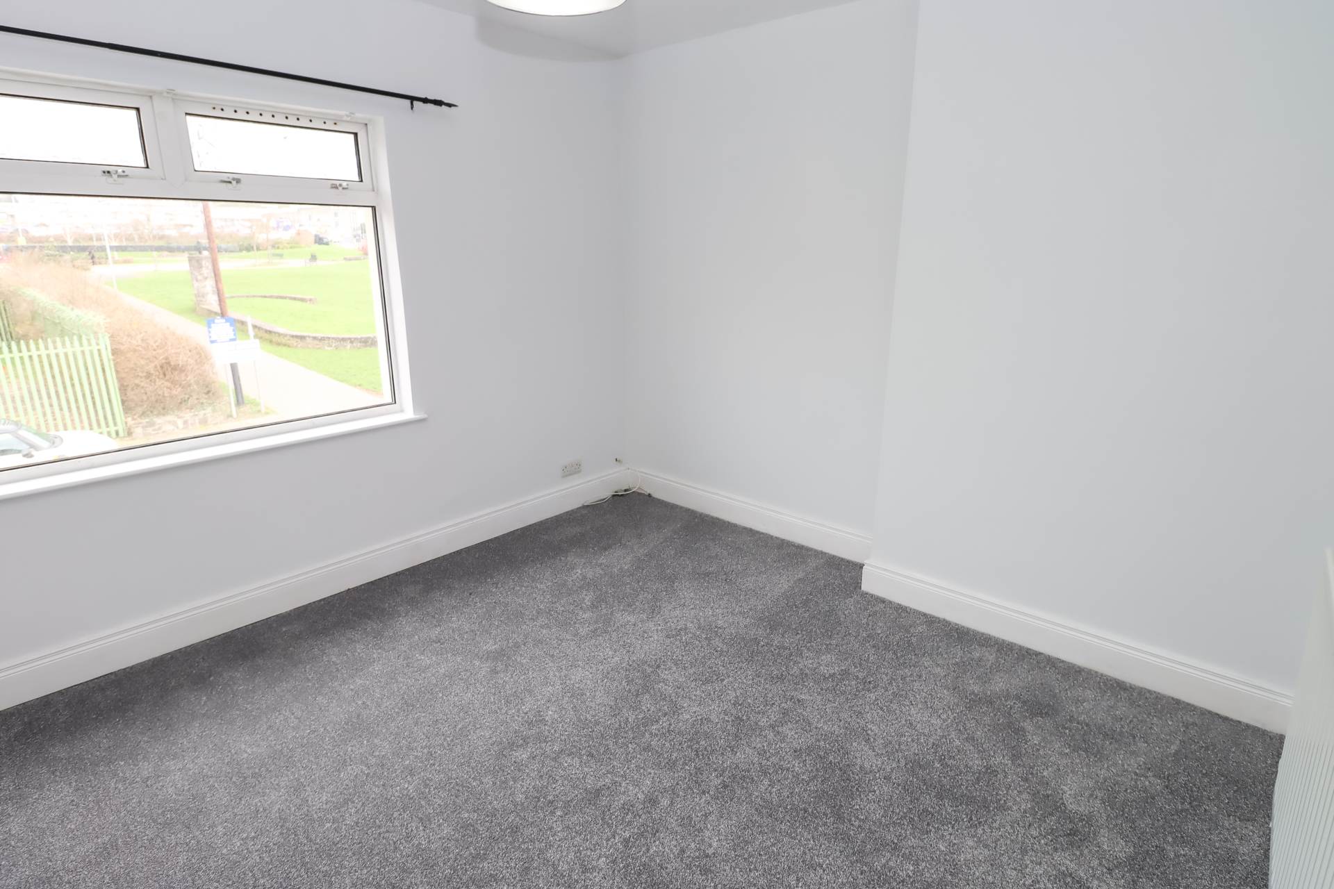 27 Park Avenue, Dundonald, Image 8