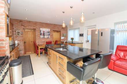 95 Old Dundonald Road, Dundonald, Image 12