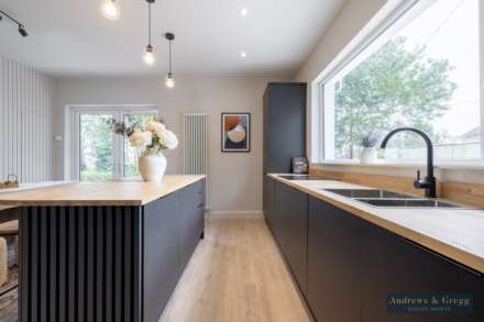 54 Galway Park, Dundonald, Image 15