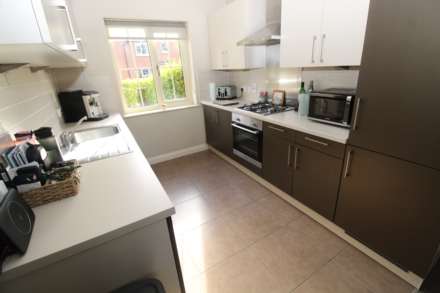 69 Cooper's Mill Avenue, Dundonald, Image 4