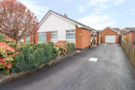 16 Carrowreagh Gardens, Dundonald, Image 1