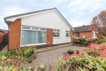 16 Carrowreagh Gardens, Dundonald, Image 2