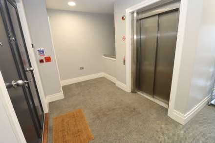 B13 The Beeches, 42 Windsor Park, Malone, Image 3