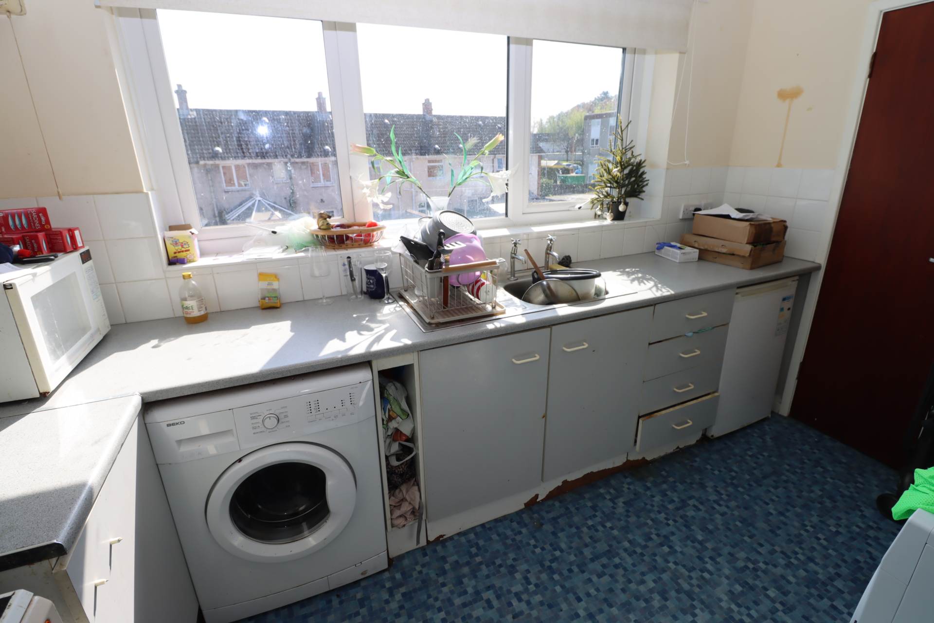 4f Mahee Close, Belvoir, Image 4