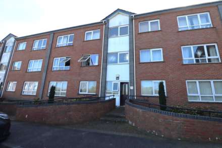 4f Mahee Close, Belvoir, Image 1