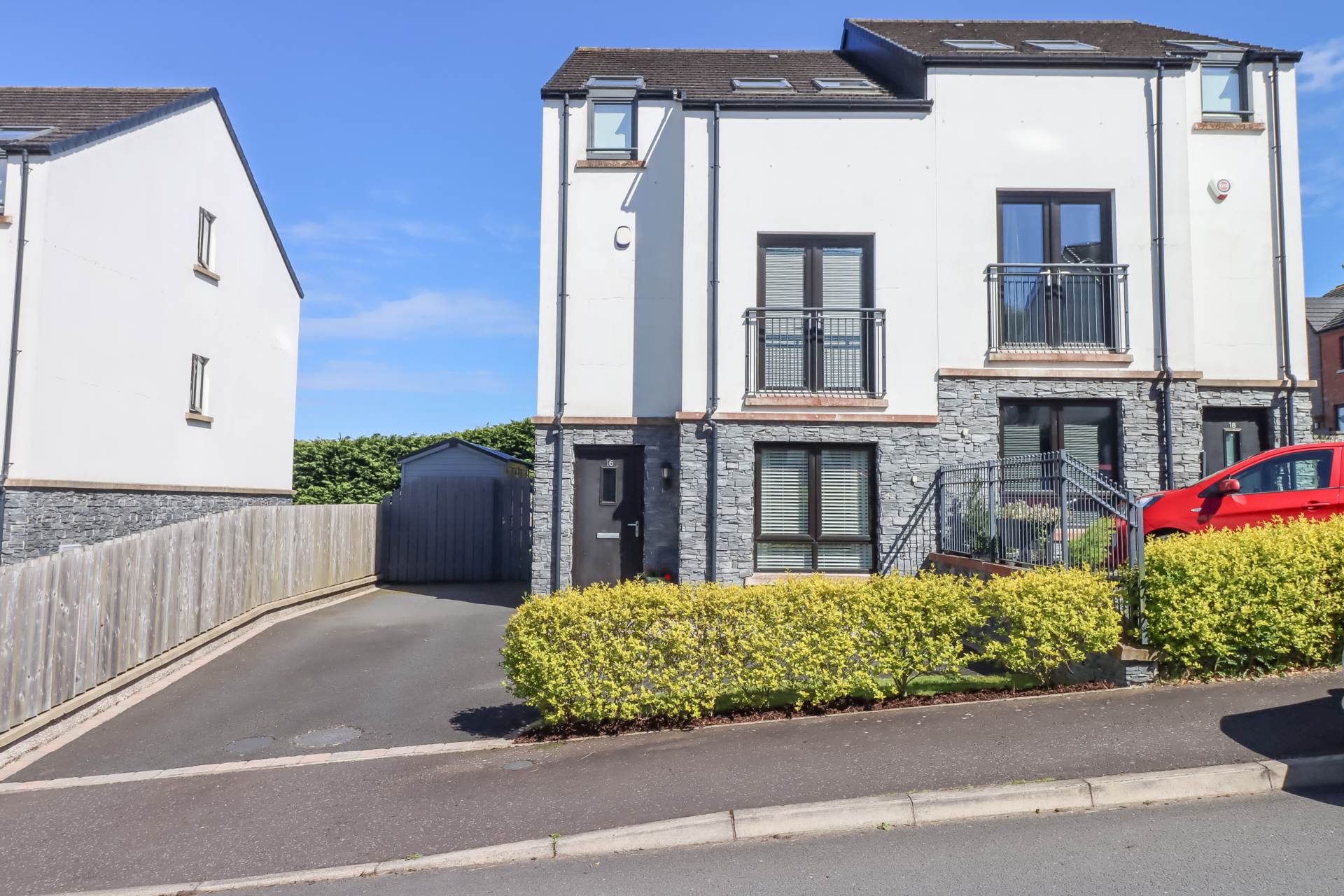 16 Fort Manor, Dundonald, Image 2