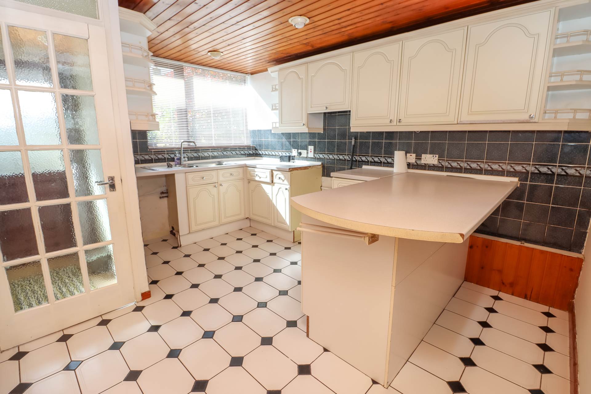 31 Inchmarnock Drive, Dundonald, Image 8