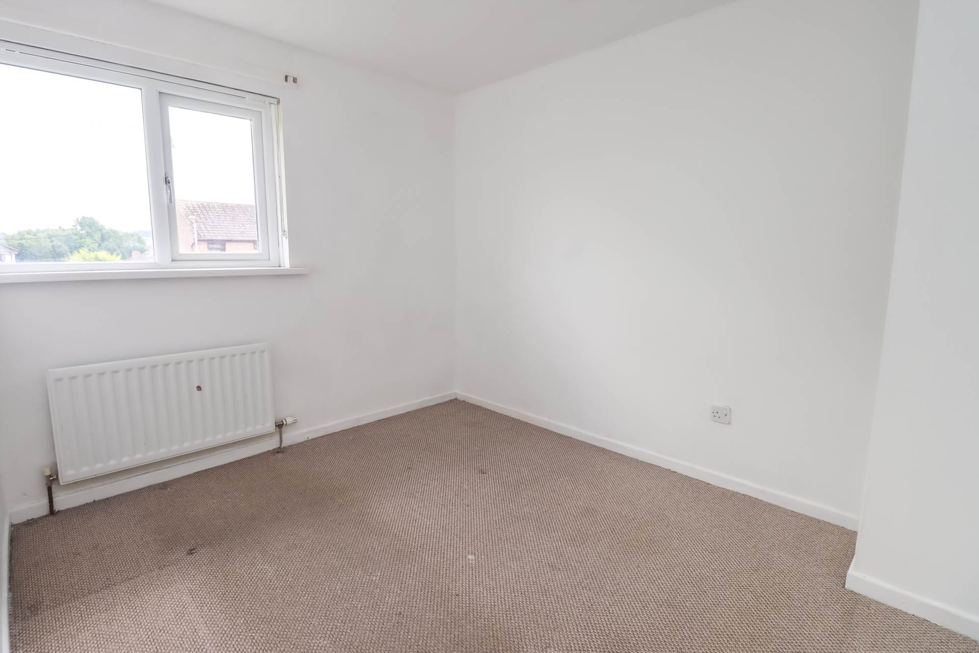 27 Brooklands Road, Dundonald, Image 11