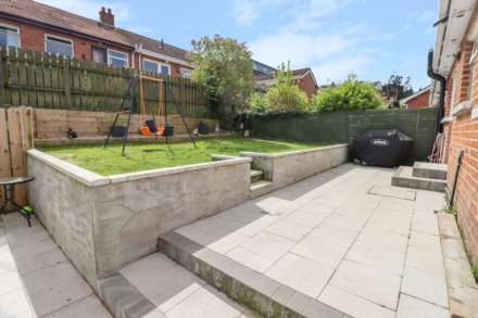 2 Ferndene Gardens, Dundonald, Image 20